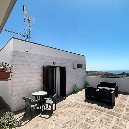 Depandance Maria Con Terrazza ماريتيما