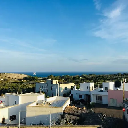 Depandance Maria Con Terrazza شقة ماريتيما