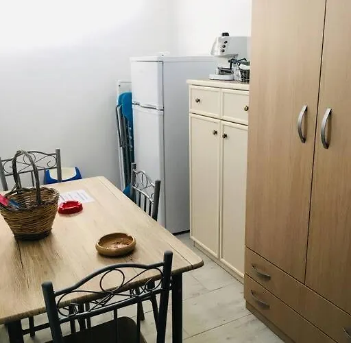 Depandance Maria Con Terrazza Apartment Marittima